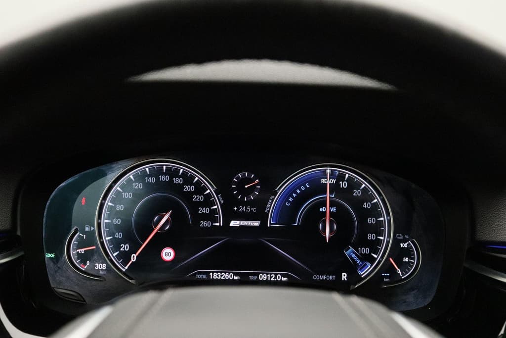 BMW 5 Serie 530e iPerformance High Executive thumbnail 41