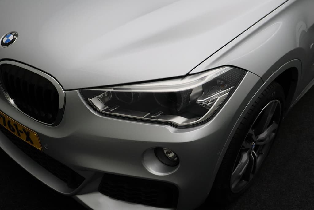 BMW X1 xDrive20i High Executive thumbnail 20