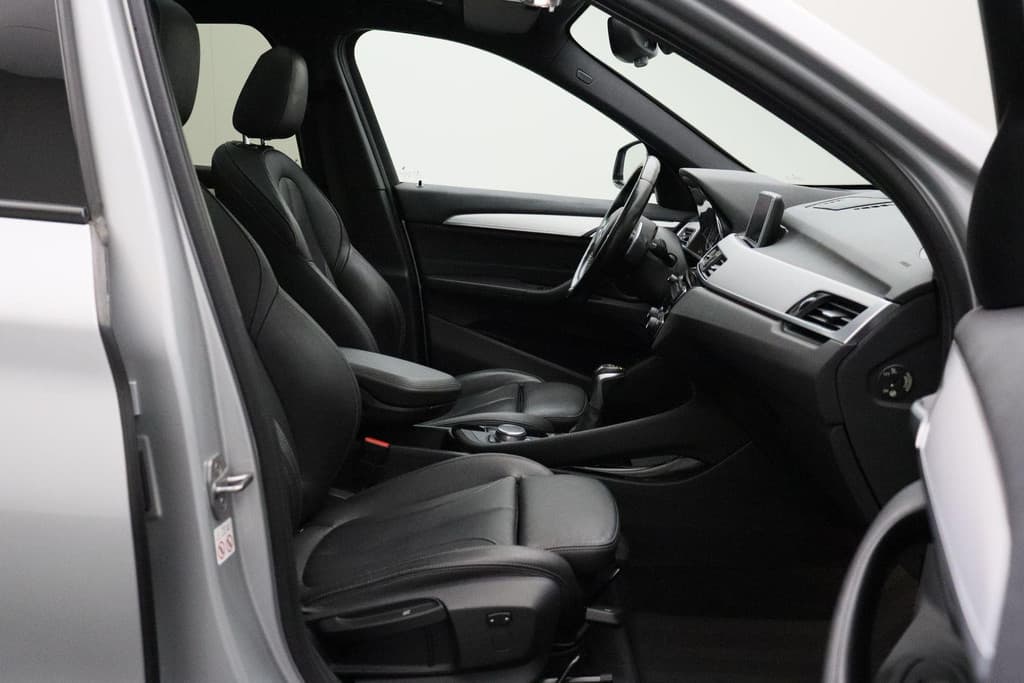 BMW X1 xDrive20i High Executive thumbnail 21