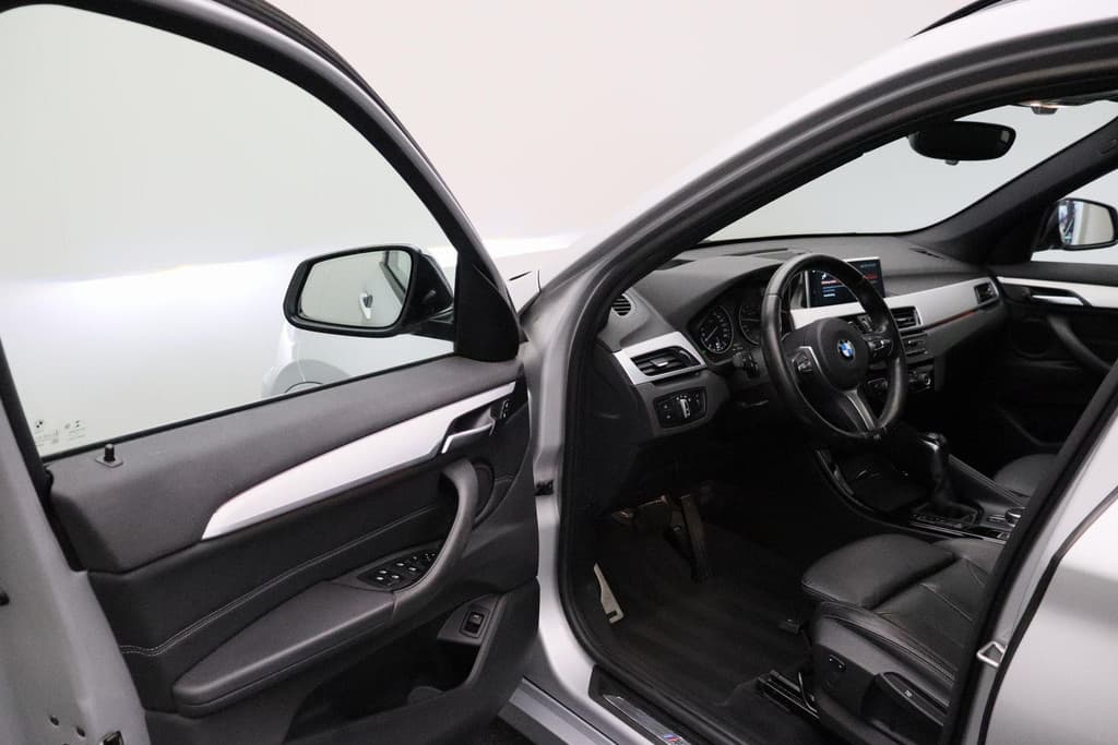 BMW X1 xDrive20i High Executive thumbnail 6