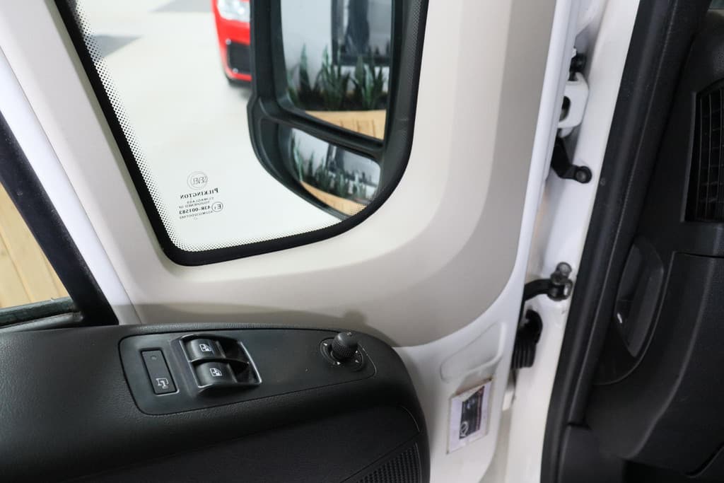 Citroën Jumper 33 2.2 HDI L2H2 thumbnail 18