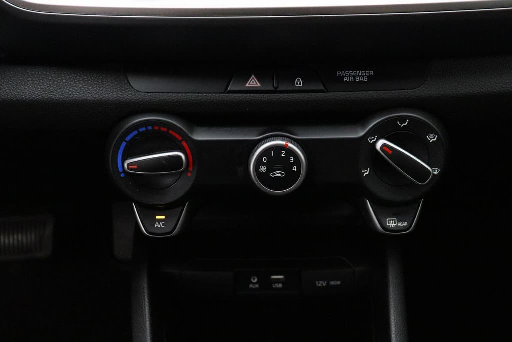 Kia Stonic 1.0 T-GDi DynamicLine thumbnail 28