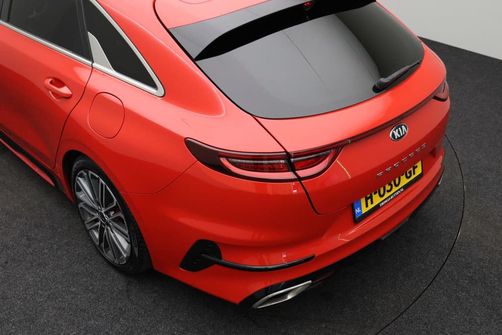 Kia ProCeed 1.6 T-GDI GT thumbnail 19