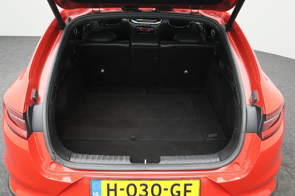 Kia ProCeed 1.6 T-GDI GT thumbnail 22