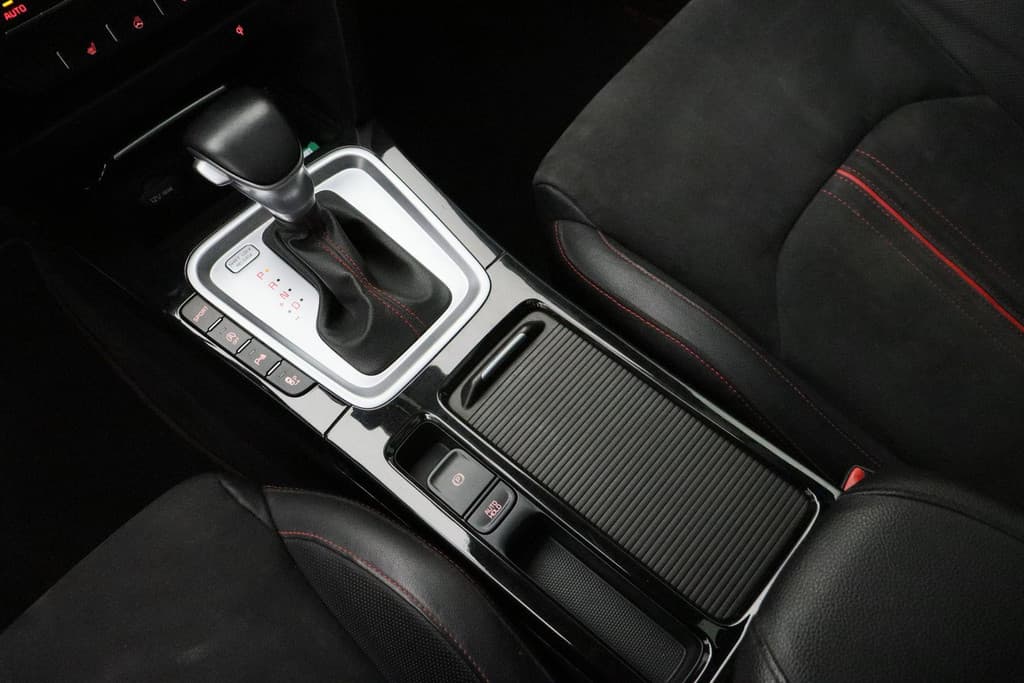 Kia ProCeed 1.6 T-GDI GT thumbnail 30