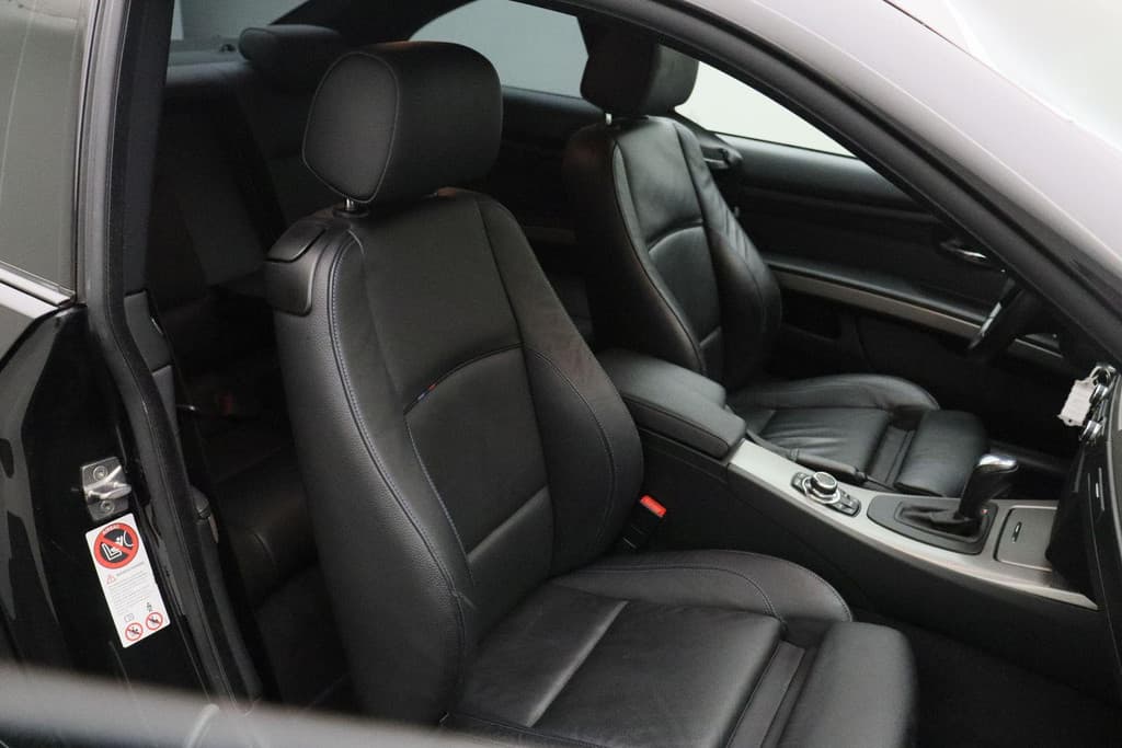 BMW 3 Serie Coupe 325i Business Line Sport thumbnail 4