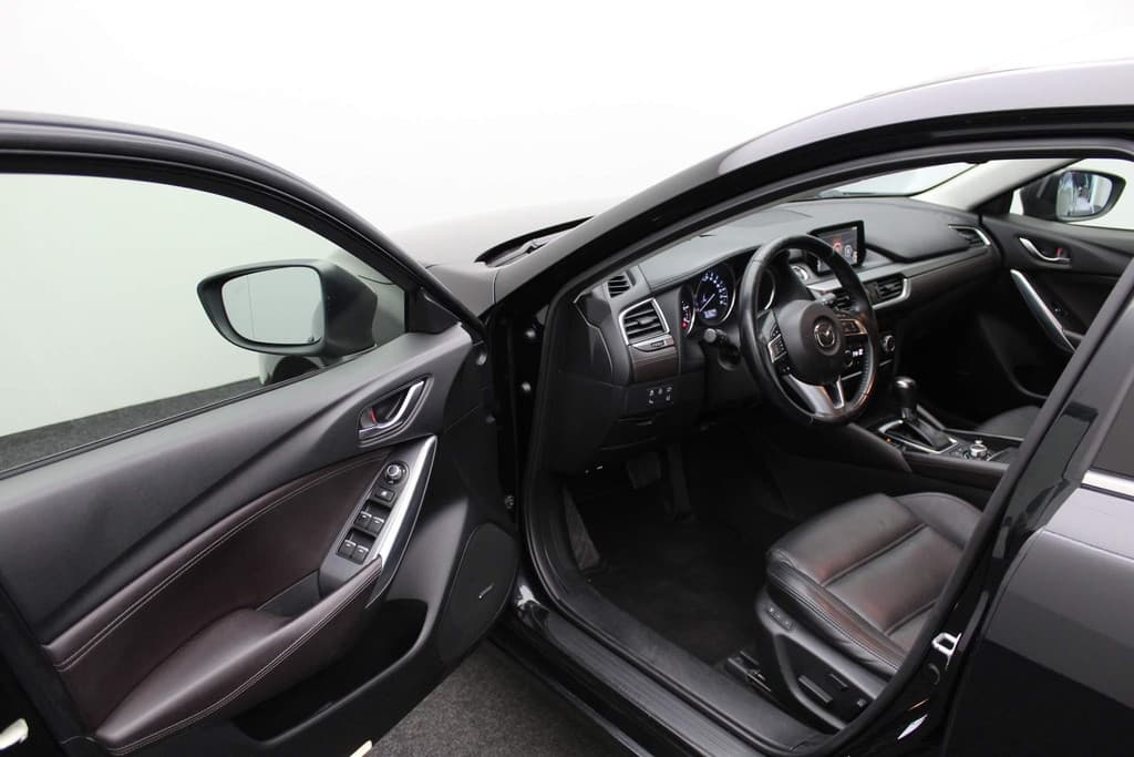 Mazda 6 Sportbreak 2.2D SkyActiv-D 175 GT-M thumbnail 4