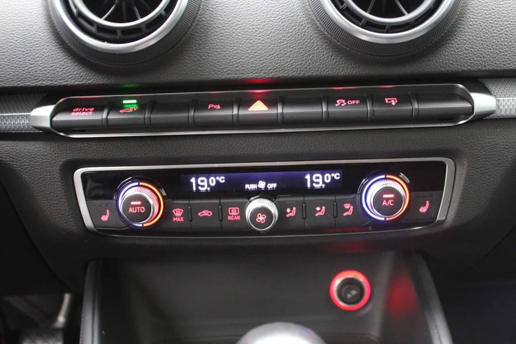 Audi A3 Sportback 1.4 e-tron PHEV Attraction Pro Line plus thumbnail 25