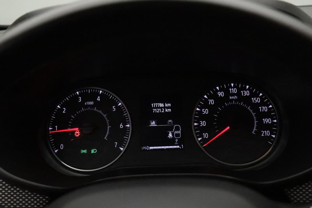 Dacia SANDERO Stepway 1.0 TCe 100 Bi-Fuel Comfort thumbnail 11