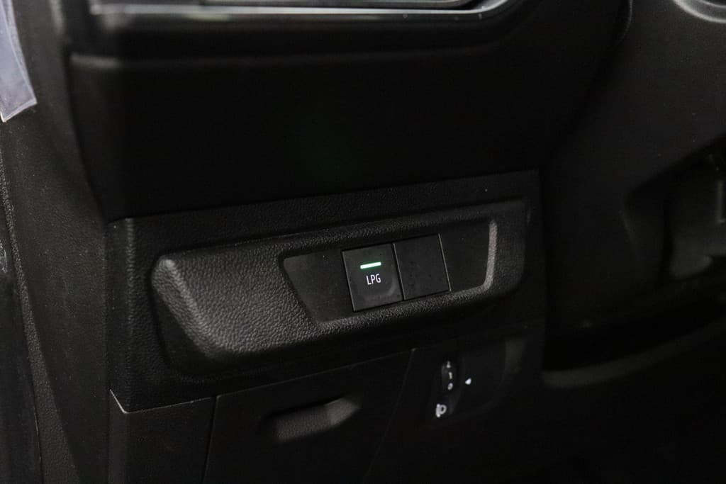 Dacia SANDERO Stepway 1.0 TCe 100 Bi-Fuel Comfort thumbnail 27