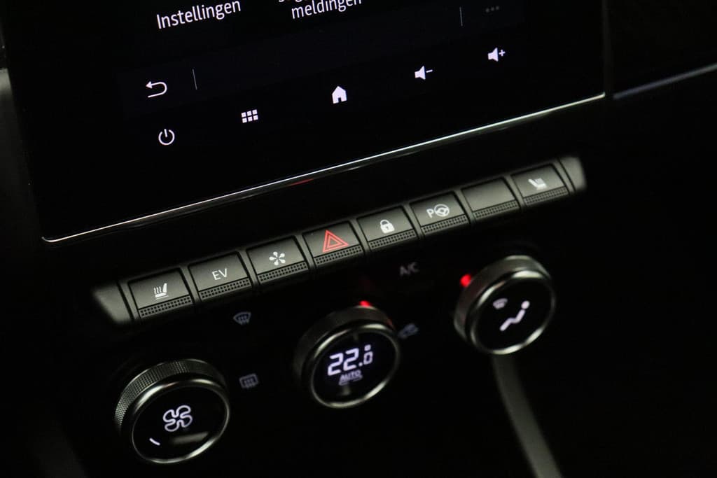 Renault Arkana 1.6 E-Tech Hybrid 145 R.S. Line thumbnail 30