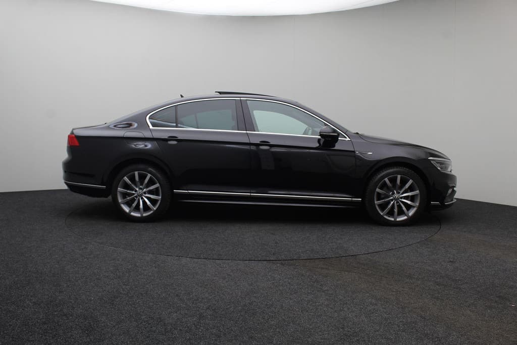 Volkswagen Passat 2.0 TSI R-Line Business + thumbnail 15