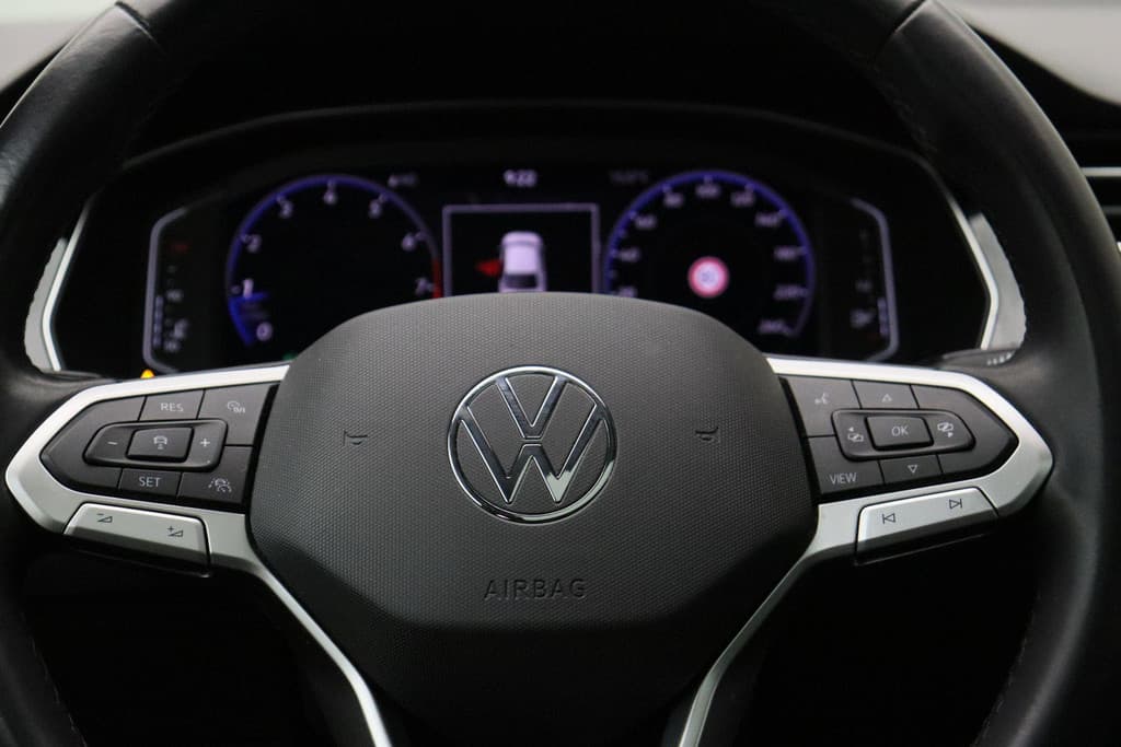 Volkswagen Passat 2.0 TSI R-Line Business + thumbnail 19