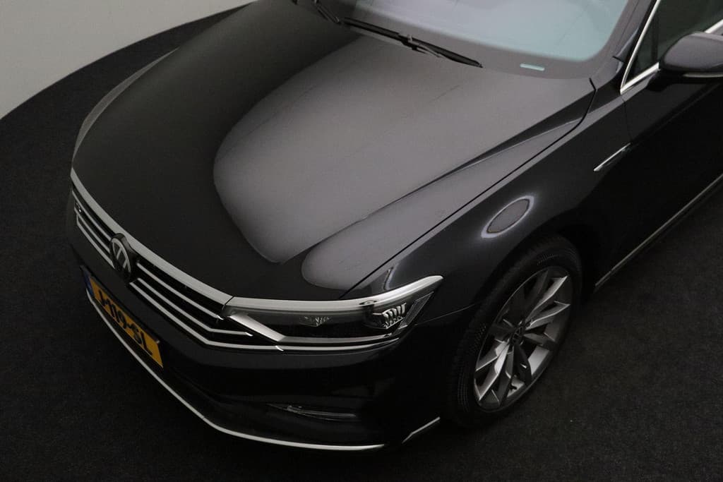 Volkswagen Passat 2.0 TSI R-Line Business + thumbnail 24