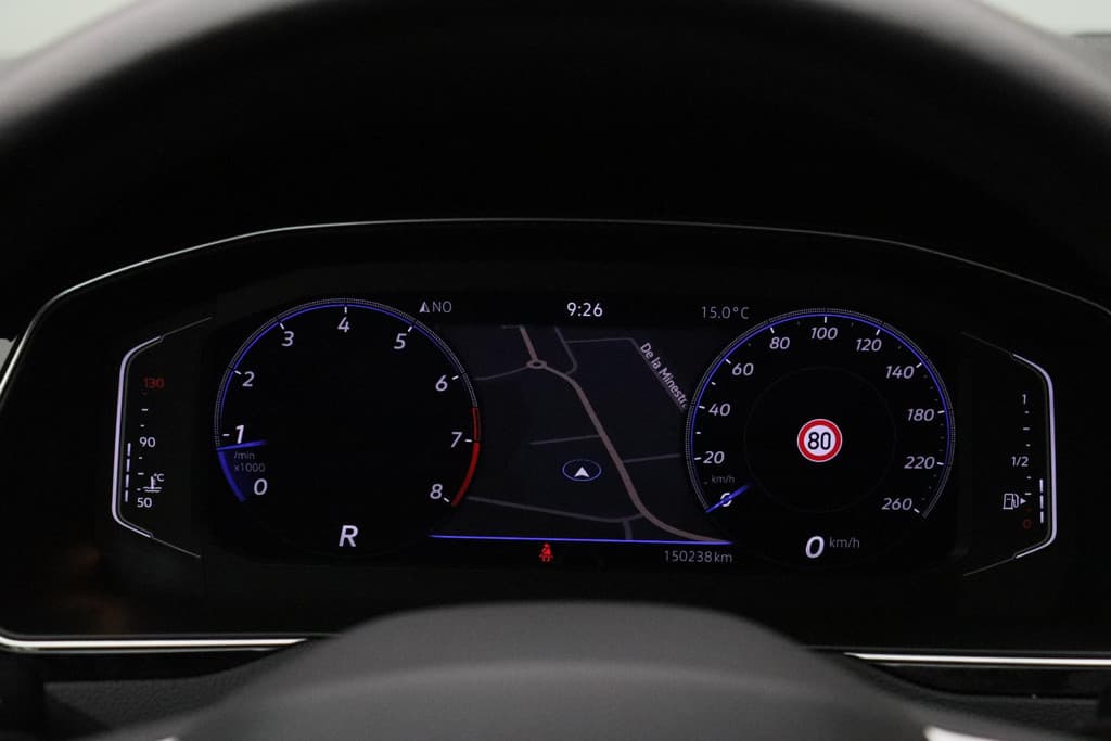 Volkswagen Passat 2.0 TSI R-Line Business + thumbnail 28