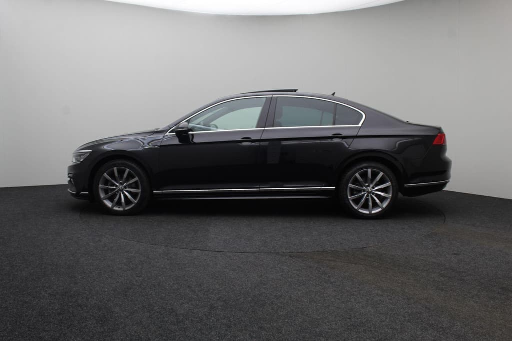 Volkswagen Passat 2.0 TSI R-Line Business + thumbnail 6