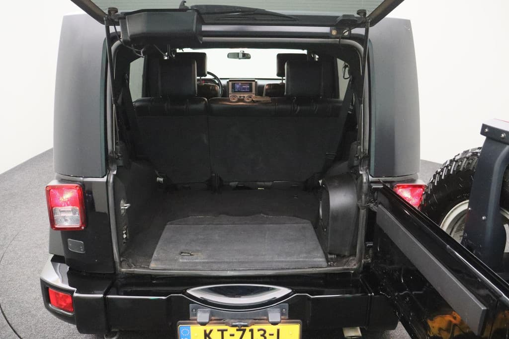 Jeep Wrangler Unlimited 2.8 CRD Sport thumbnail 17