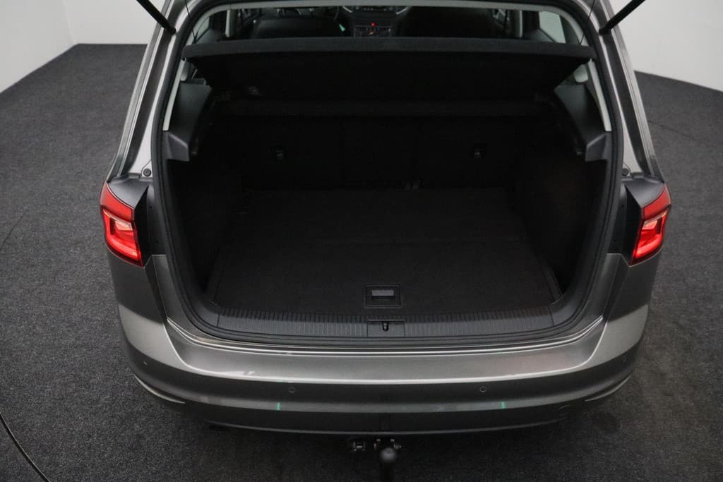 Volkswagen Golf Sportsvan 1.2 TSI Business Edition thumbnail 19