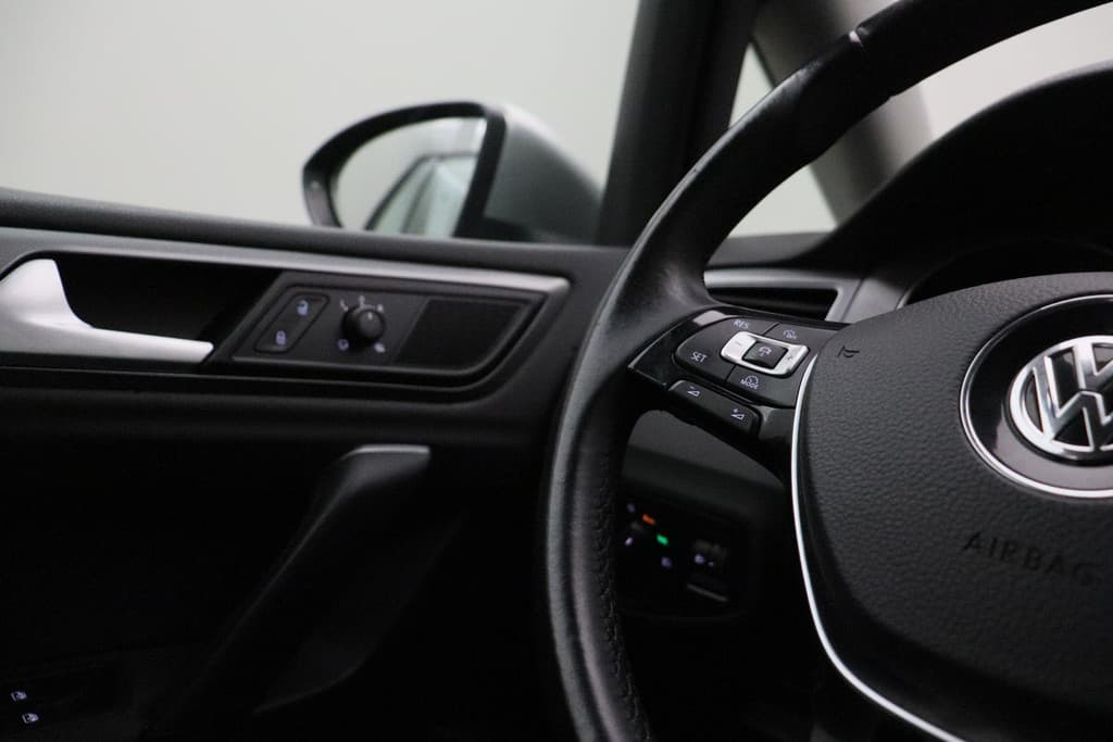 Volkswagen Golf Sportsvan 1.2 TSI Business Edition thumbnail 23