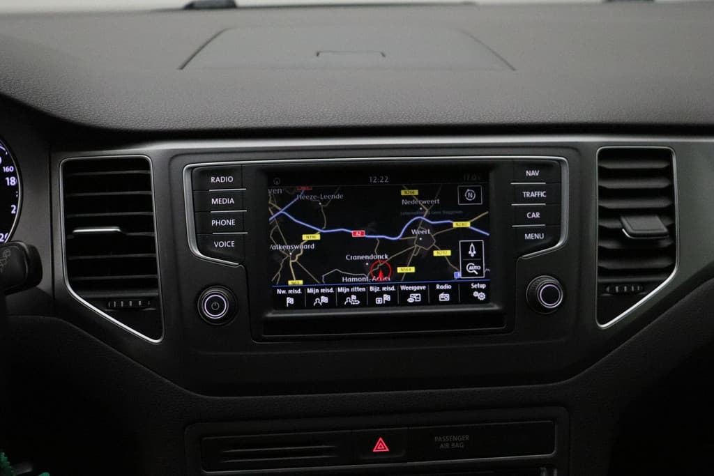 Volkswagen Golf Sportsvan 1.2 TSI Business Edition thumbnail 27