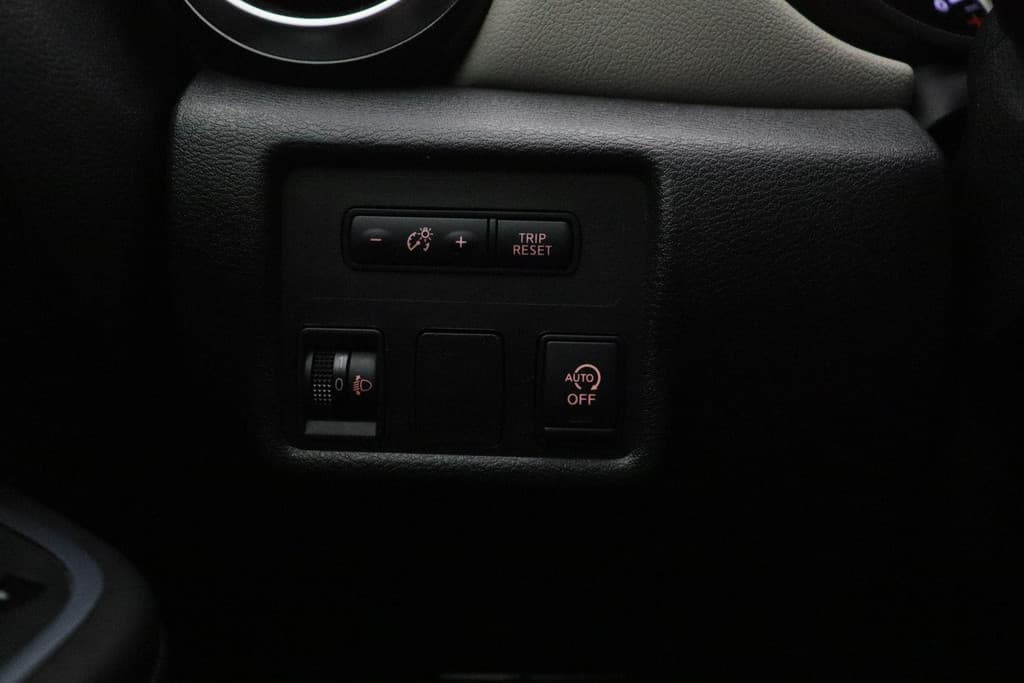 Nissan Micra 1.0 IG-T Acenta thumbnail 25