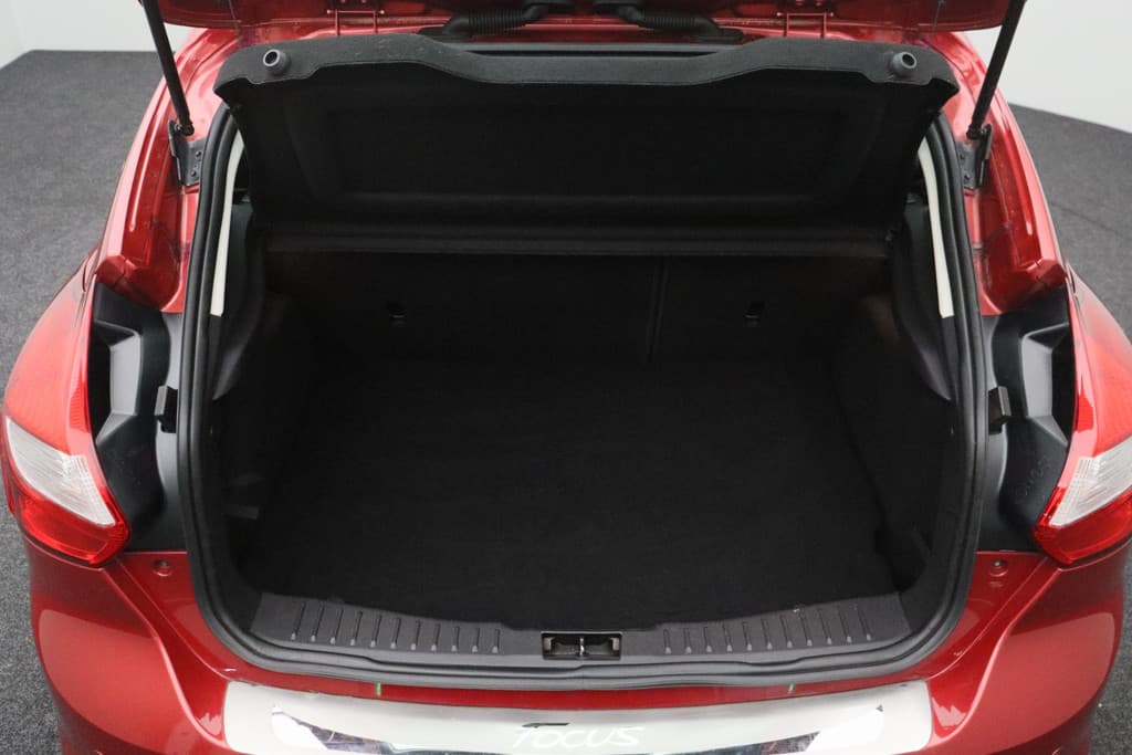 Ford Focus 1.0 EcoBoost Lease Titanium thumbnail 20