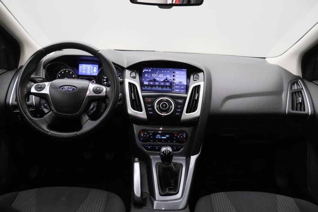 Ford Focus 1.0 EcoBoost Lease Titanium thumbnail 4