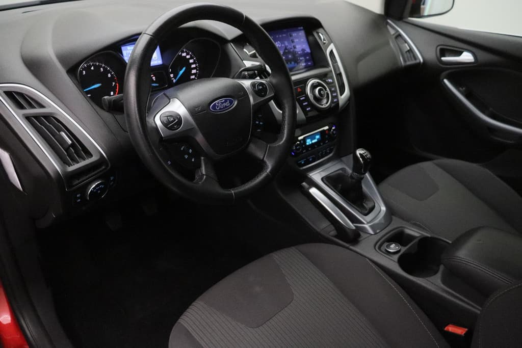 Ford Focus 1.0 EcoBoost Lease Titanium thumbnail 10