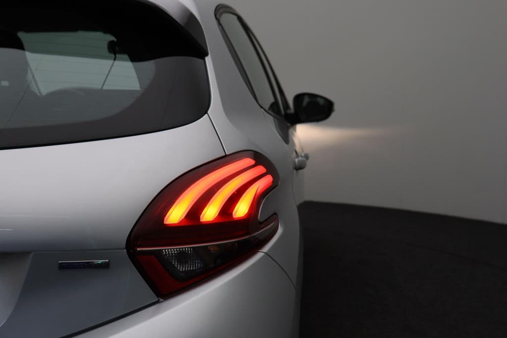 Peugeot 208 1.2 PureTech Blue Lion thumbnail 30