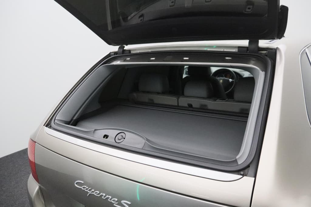 Porsche Cayenne 4.5 S thumbnail 18