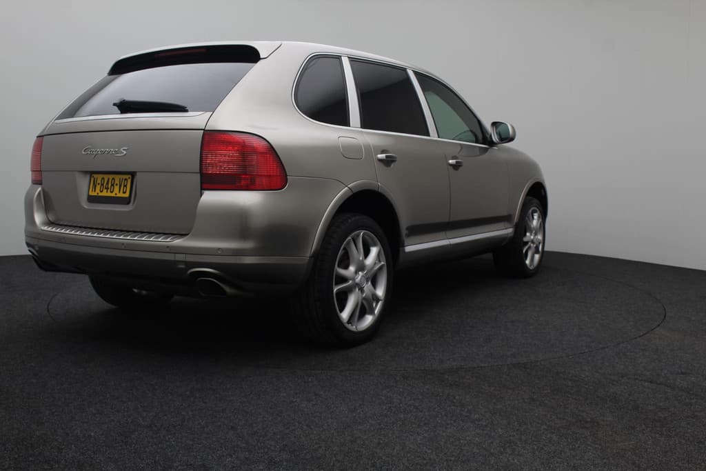 Porsche Cayenne 4.5 S thumbnail 3