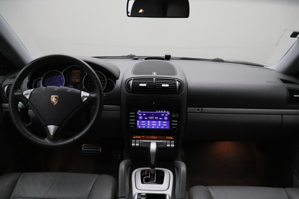 Porsche Cayenne 4.5 S thumbnail 4