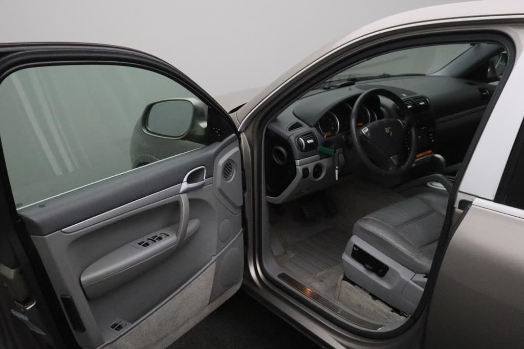 Porsche Cayenne 4.5 S thumbnail 7