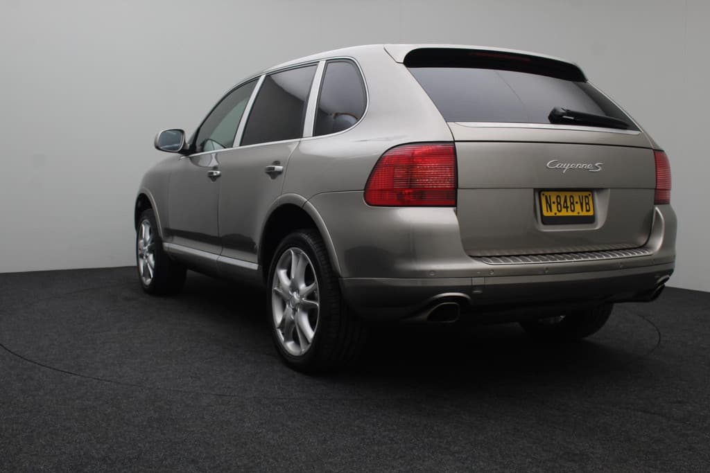 Porsche Cayenne 4.5 S thumbnail 8