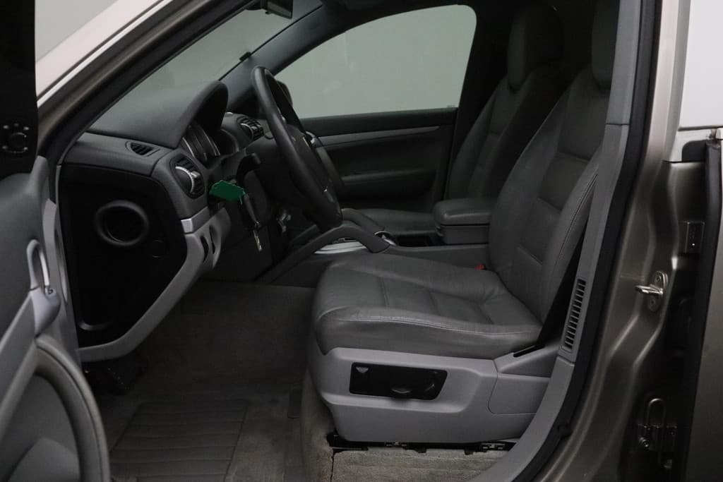 Porsche Cayenne 4.5 S thumbnail 9