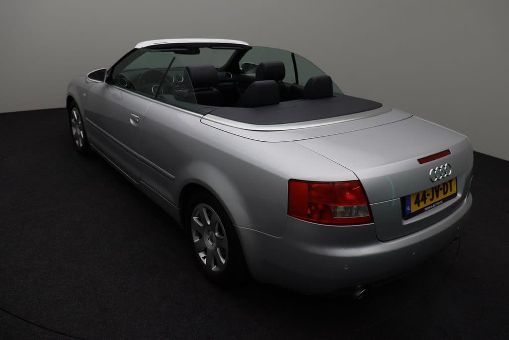 Audi A4 Cabriolet 2.4 V6 Exclusive thumbnail 15