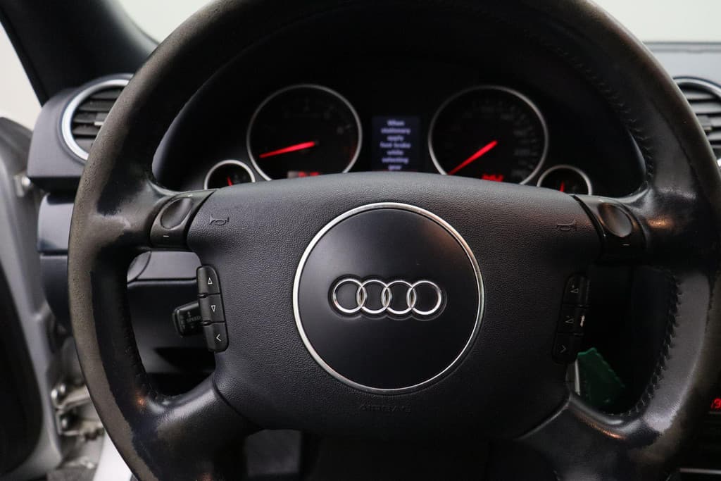 Audi A4 Cabriolet 2.4 V6 Exclusive thumbnail 22