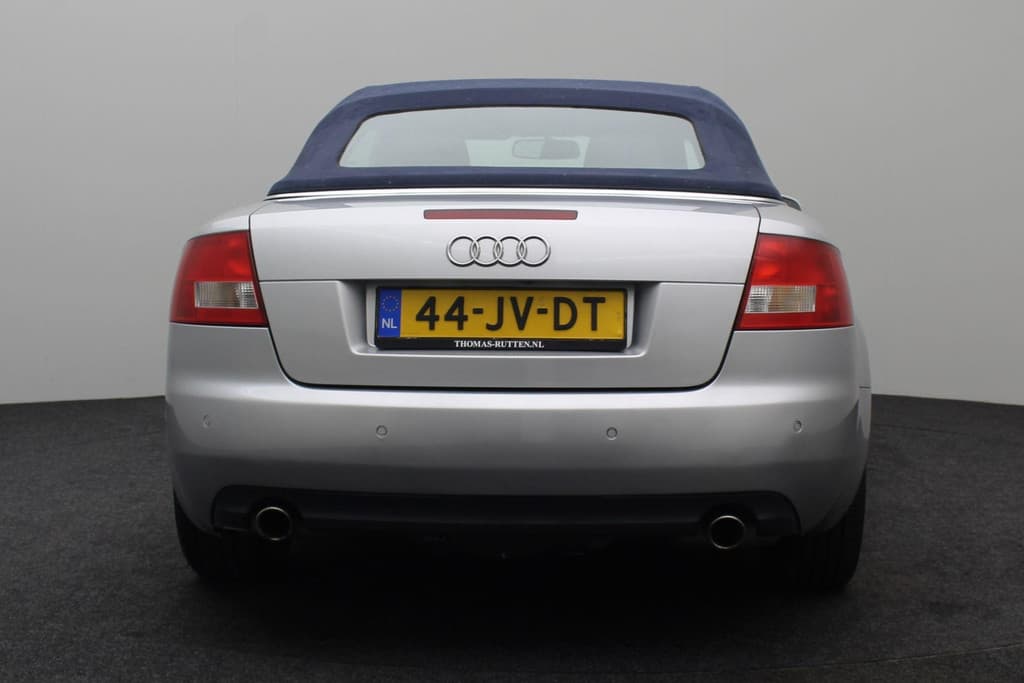 Audi A4 Cabriolet 2.4 V6 Exclusive thumbnail 9