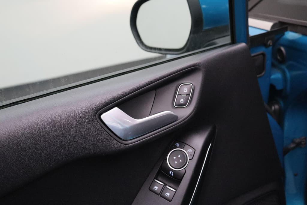 Ford Fiesta 1.0 EcoBoost Titanium thumbnail 20