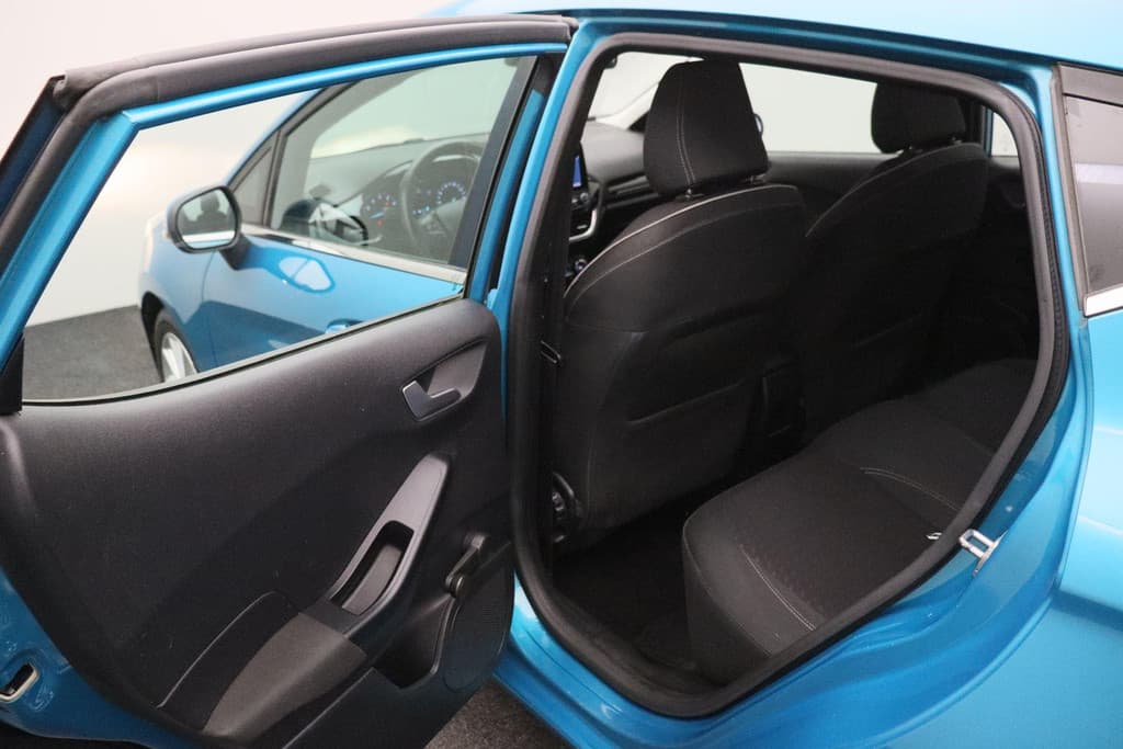 Ford Fiesta 1.0 EcoBoost Titanium thumbnail 4