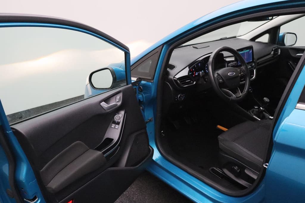 Ford Fiesta 1.0 EcoBoost Titanium thumbnail 5