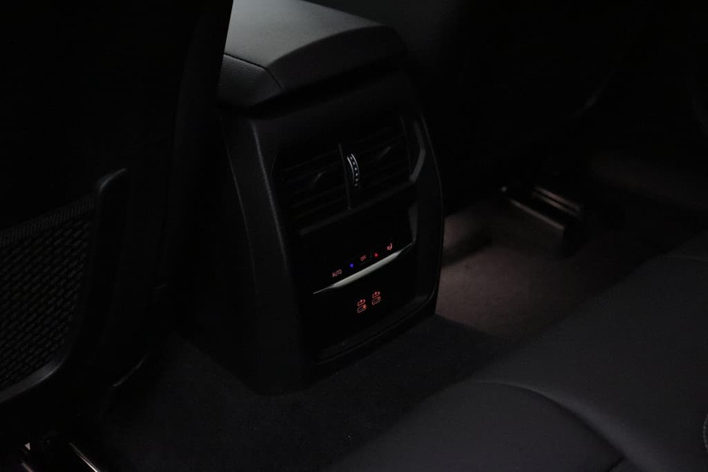 BMW 3 Serie Touring 320e thumbnail 12