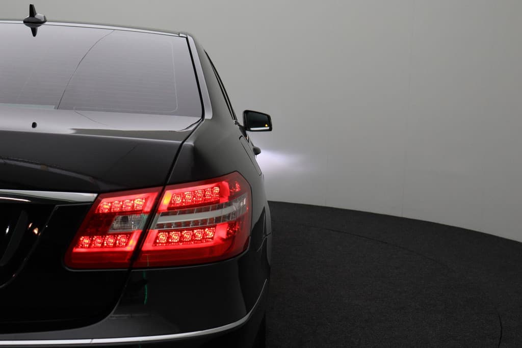 Mercedes-Benz E-Klasse 200 CGI Business Class Avantgarde thumbnail 17