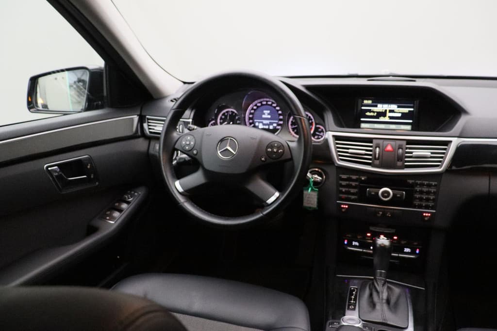 Mercedes-Benz E-Klasse 200 CGI Business Class Avantgarde thumbnail 22