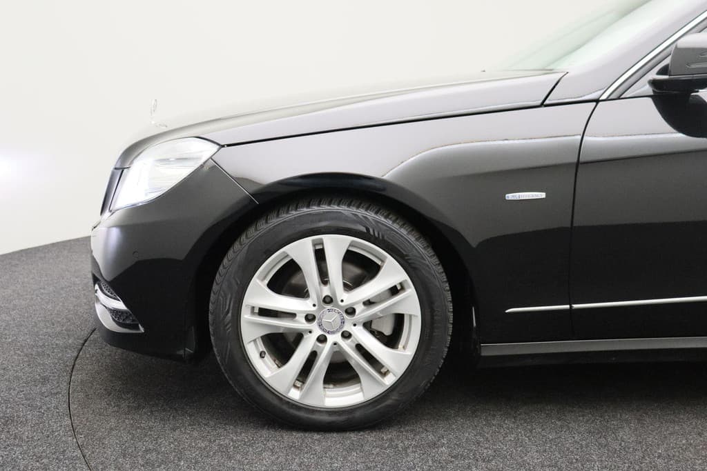 Mercedes-Benz E-Klasse 200 CGI Business Class Avantgarde thumbnail 31