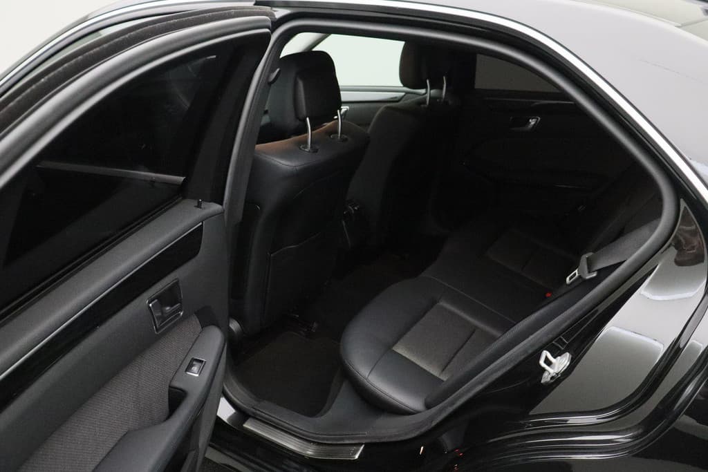 Mercedes-Benz E-Klasse 200 CGI Business Class Avantgarde thumbnail 33