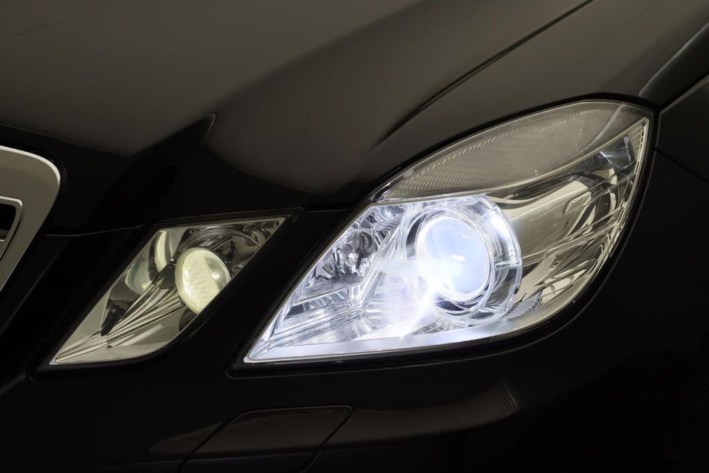 Mercedes-Benz E-Klasse 200 CGI Business Class Avantgarde thumbnail 37