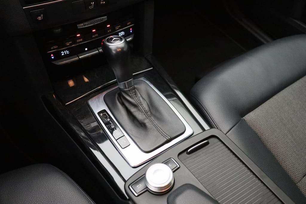 Mercedes-Benz E-Klasse 200 CGI Business Class Avantgarde thumbnail 7