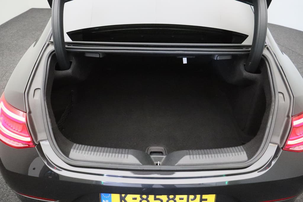 Mercedes-Benz CLS-Klasse 450 4MATIC Premium Plus thumbnail 13