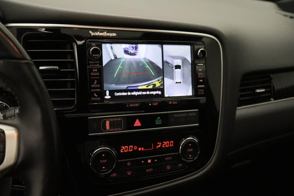 Mitsubishi Outlander 2.4 PHEV S-Edition thumbnail 17